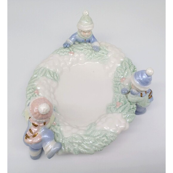 Holiday Ceramic Candy Dish with Winter Children Figurines Snow Cracker Barrel - Picture 16 of 17